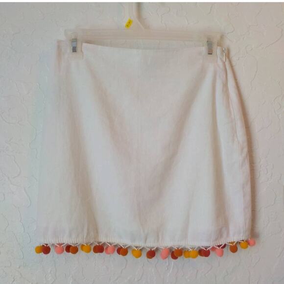 Forever 21 White Mini Skirt with Pom Pom Trim Hem Women size Small Linen Rayon - Picture 2 of 6